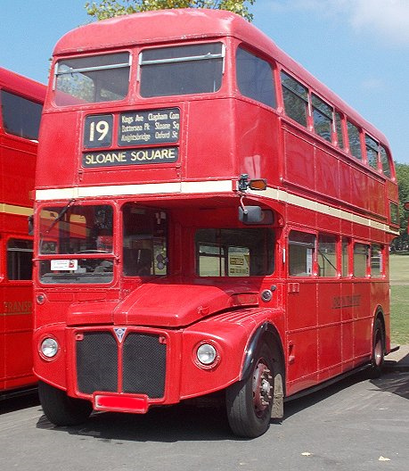 イギリス ロンドン二階建てバス ルートマスター